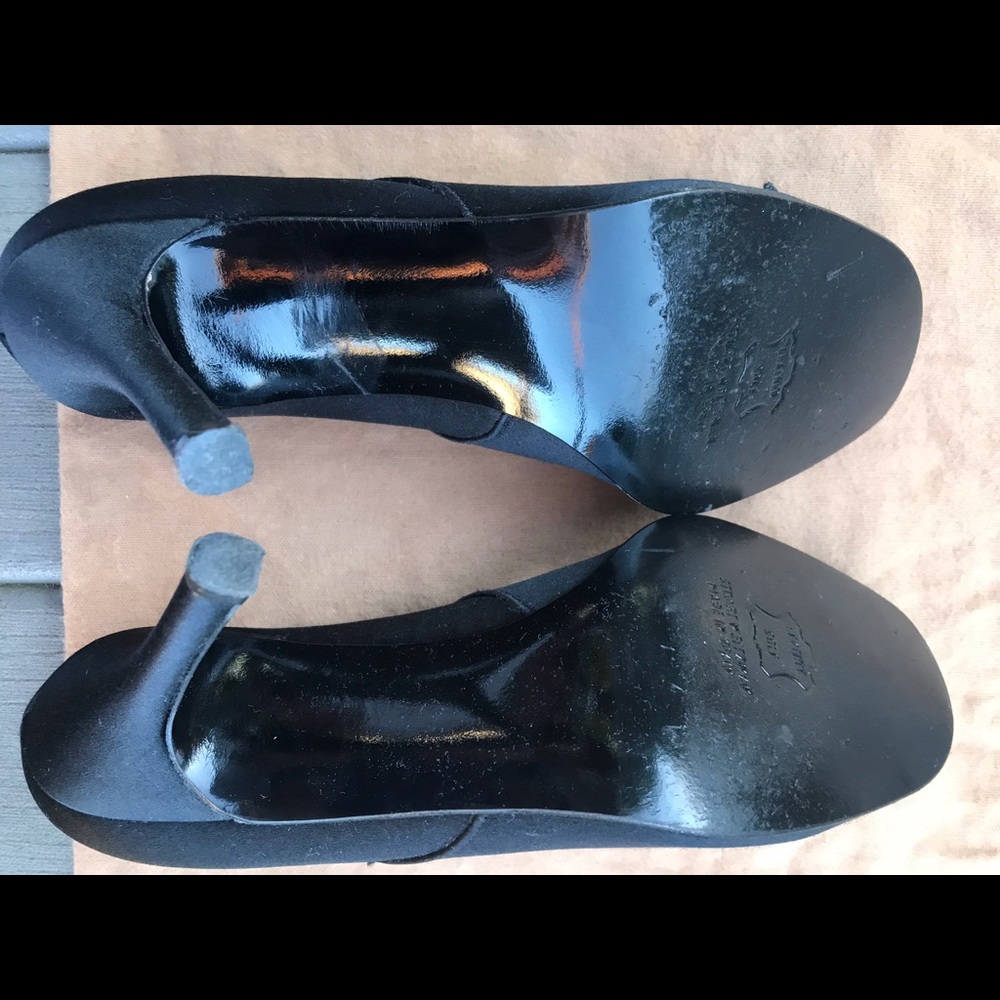 Stuart Weitzman - Picture 8 of 8